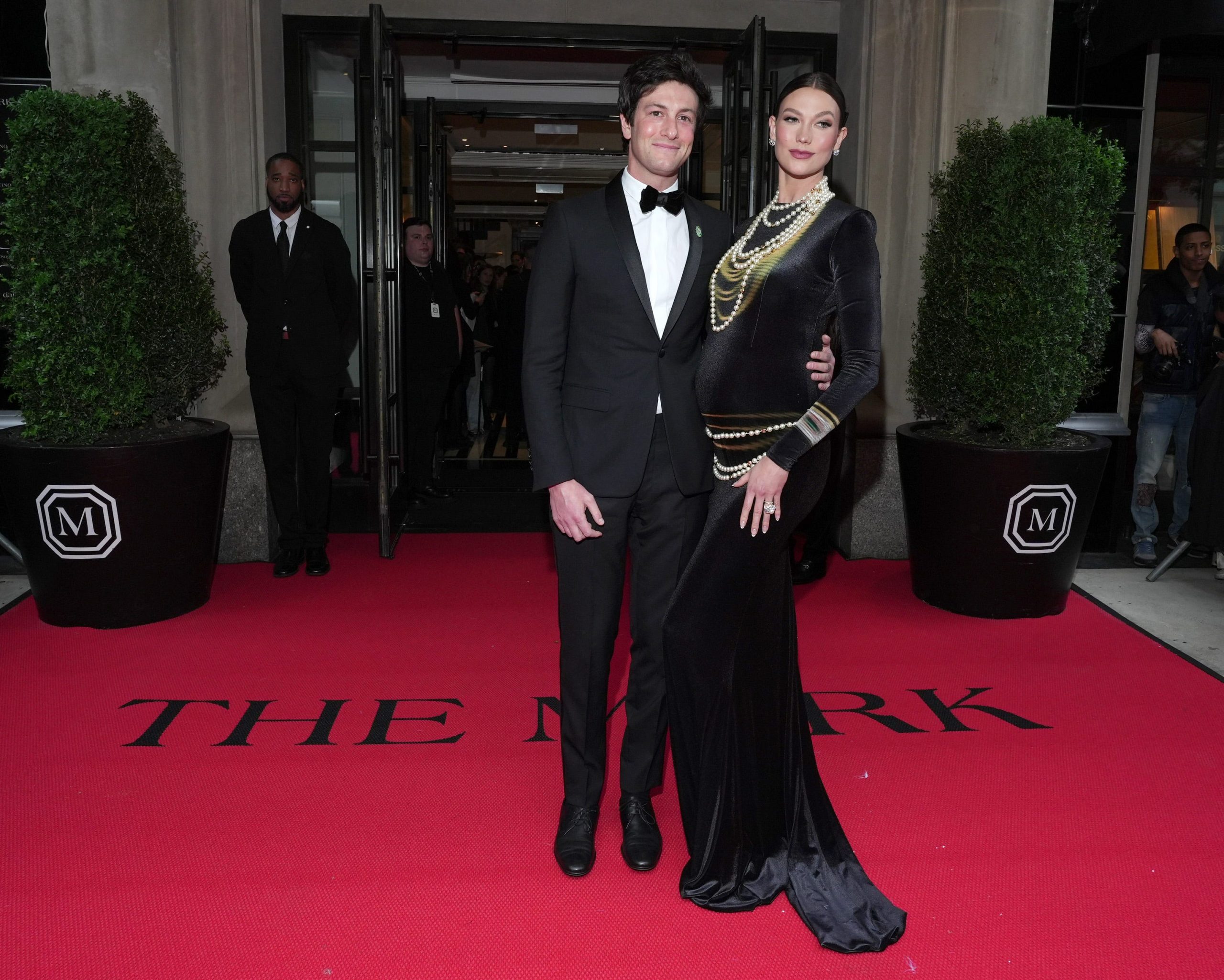 Josh Kushner and Karlie Kloss on their way to the Met Gala.