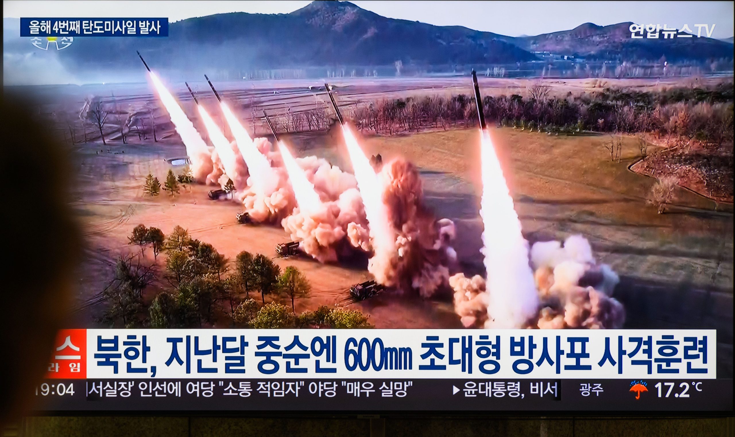 SEOUL, SOUTH KOREA - 2024/04/22: South Korea's 24-hour Yonhapnews TV shows a file image of North Korea's missile launch during a news program on a TV at Yongsan Railroad Station in Seoul.