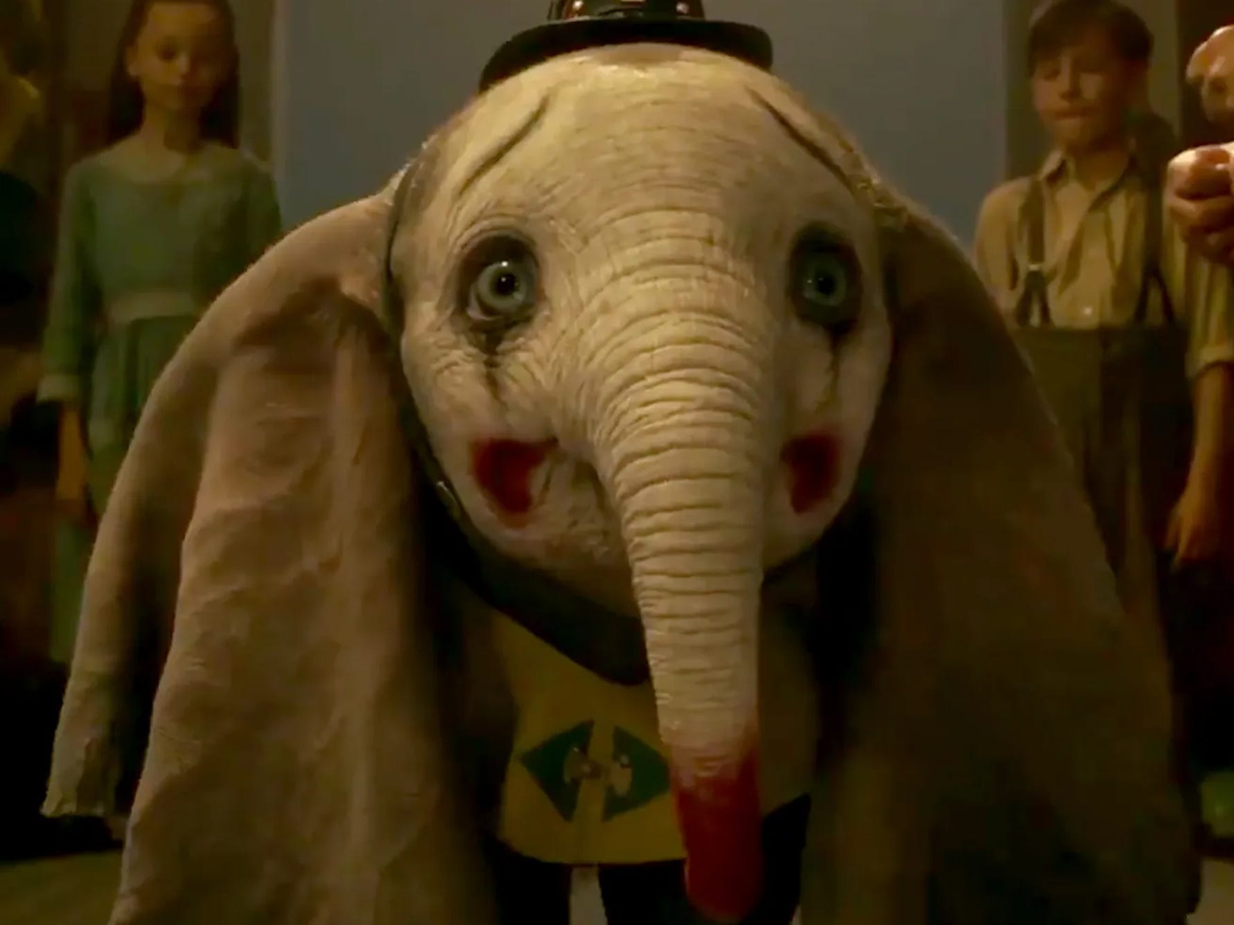 a still from the 2019 live-action adaptation of dumbo