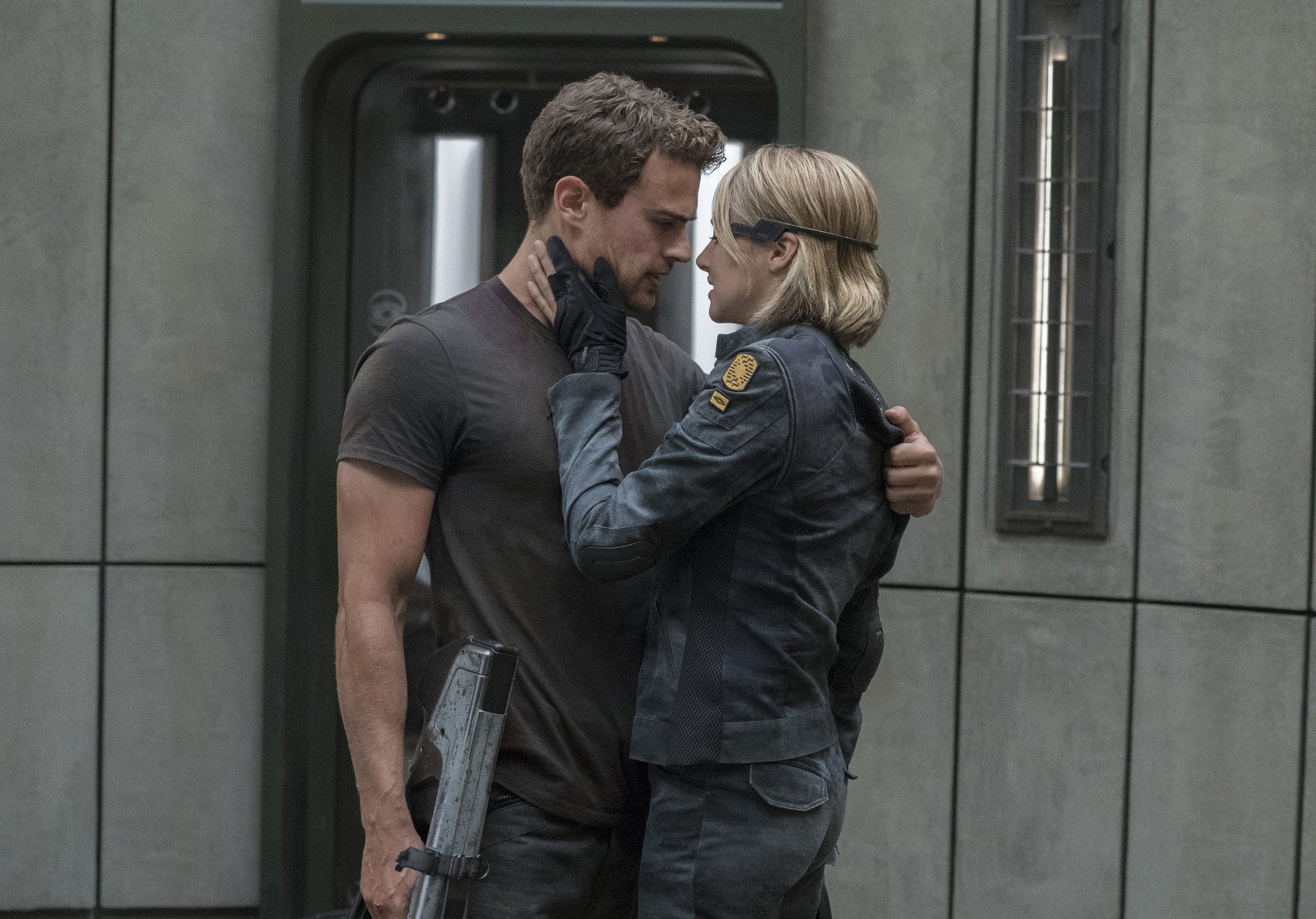 a still of theo james and shailene woodley from the film allegiant