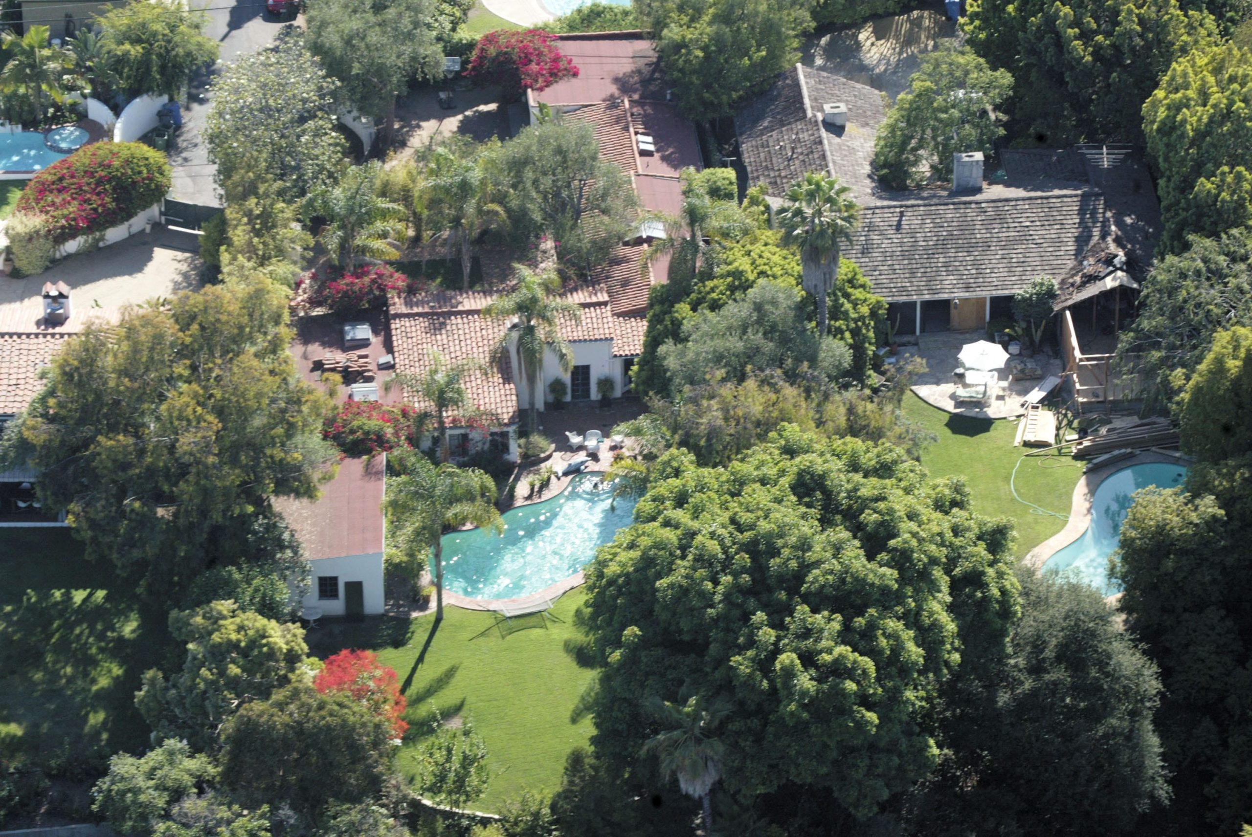 An aerial view of the house where actress Marilyn Monroe died is seen on July 26, 2002 in Brentwood, California.